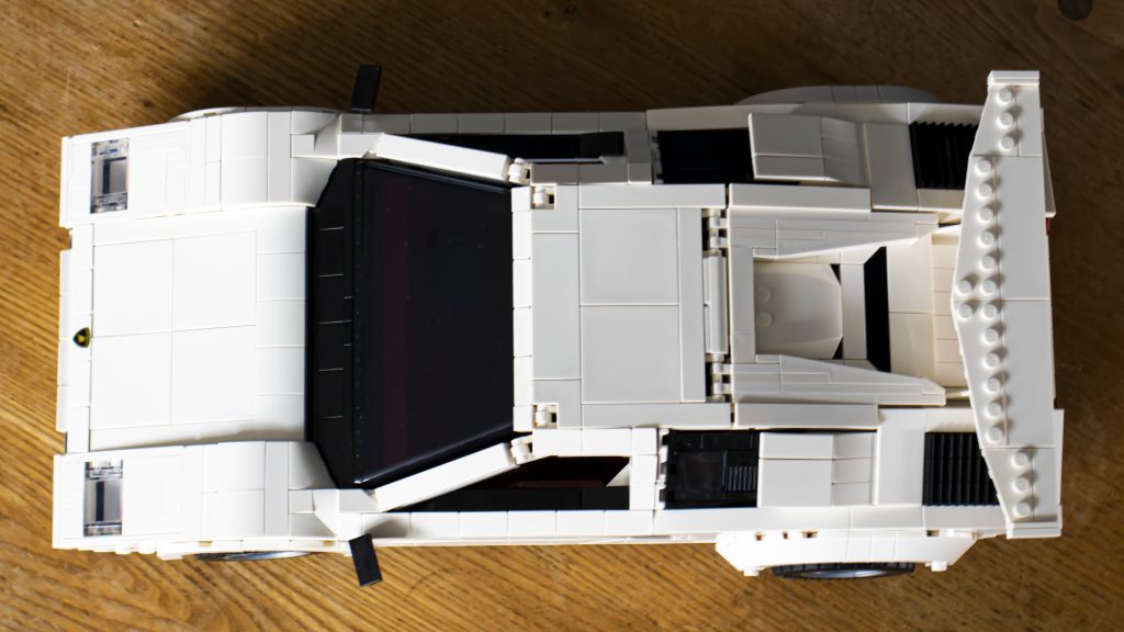 LEGO Icons 10337 Lamborghini Countach 5000 Quattrovalvole 25 1024x576