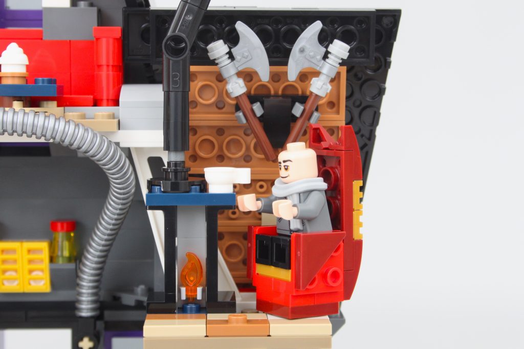 lego despicable me 4 75583 Minions And Grus Family Mansion review 26 1024x683