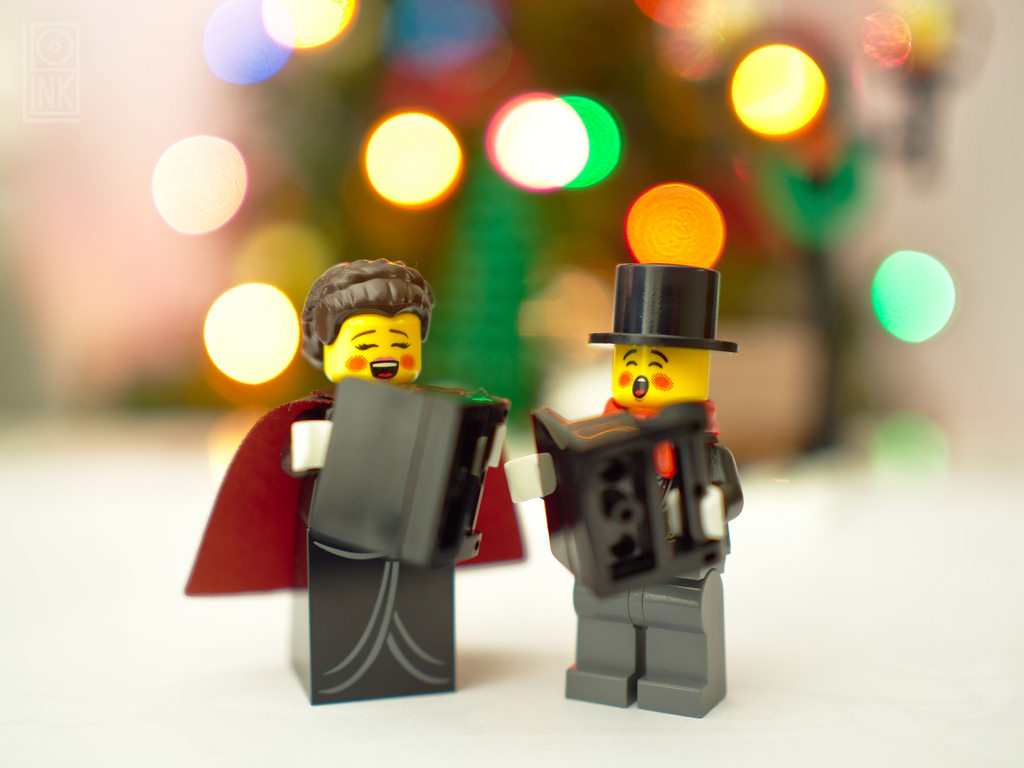 Brick Pic of the Day: Time for a Christmas Carol