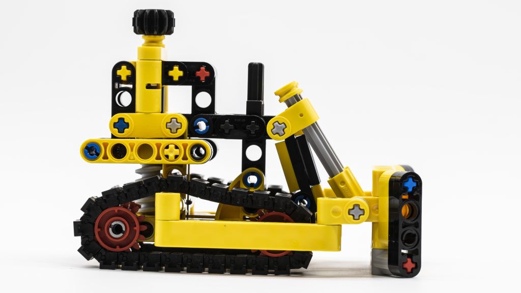 LEGO Technic 42163 Heavy Duty Bulldozer 2 1 1024x576