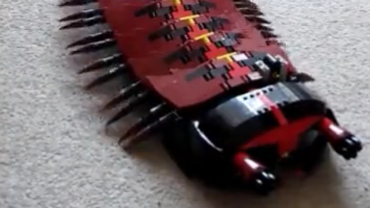 This brick-built LEGO giant millipede can realistically move