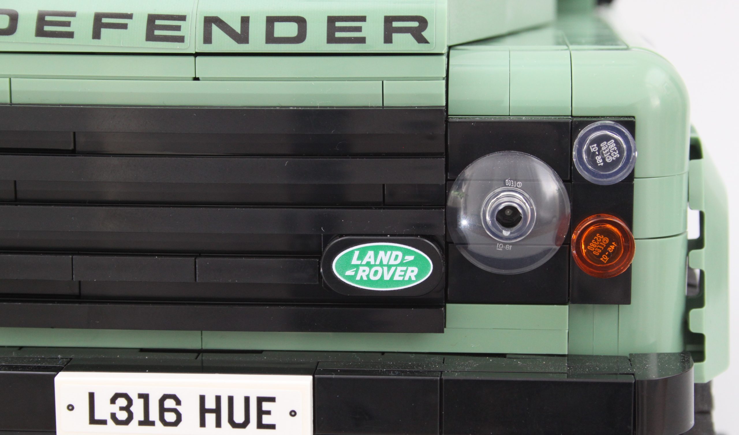 LEGO ICONS 10317 Land Rover Classic Defender 90 review 7 scaled