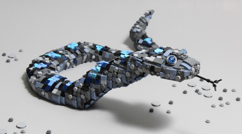 Brick Pic of the Day: Blue Sand Viper
